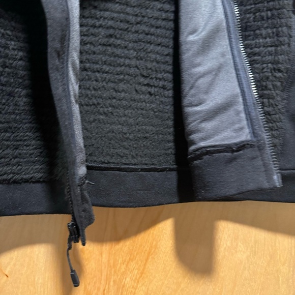 Mountain Hardwear Polartec High Loft Vest - Picture 8 of 13